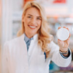 Guia Completo de Lentes de Contato de Grau: O Que Óticas Precisam Saber